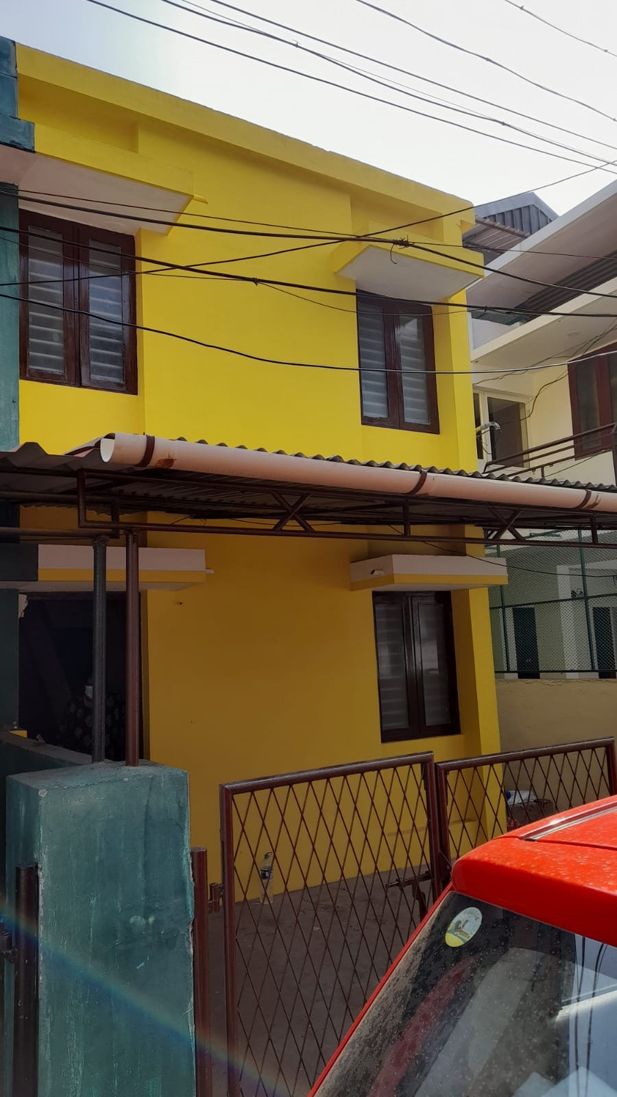 3BHK Semifurnished House  1350sqft