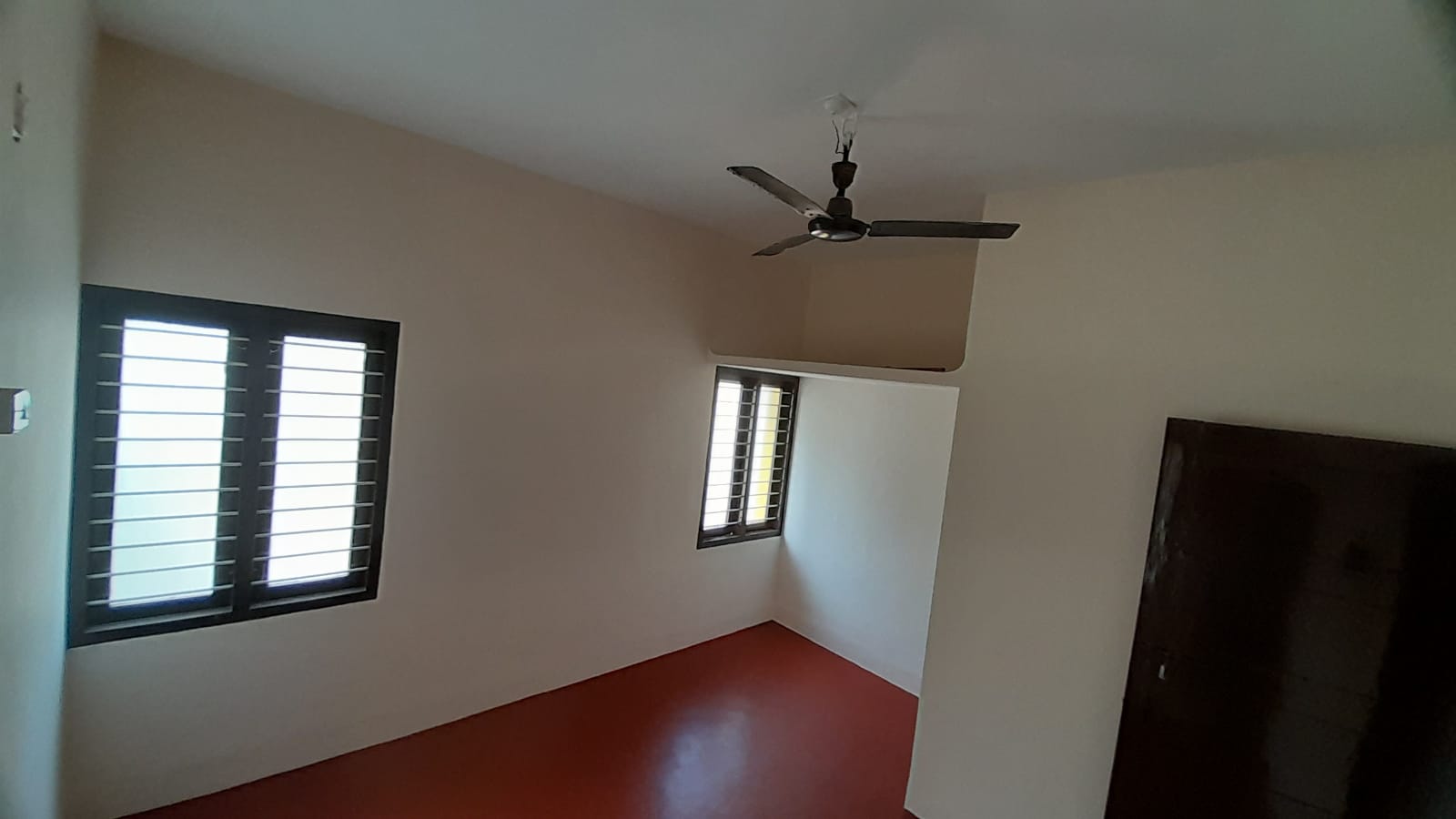 3BHK Semifurnished House  1350sqft