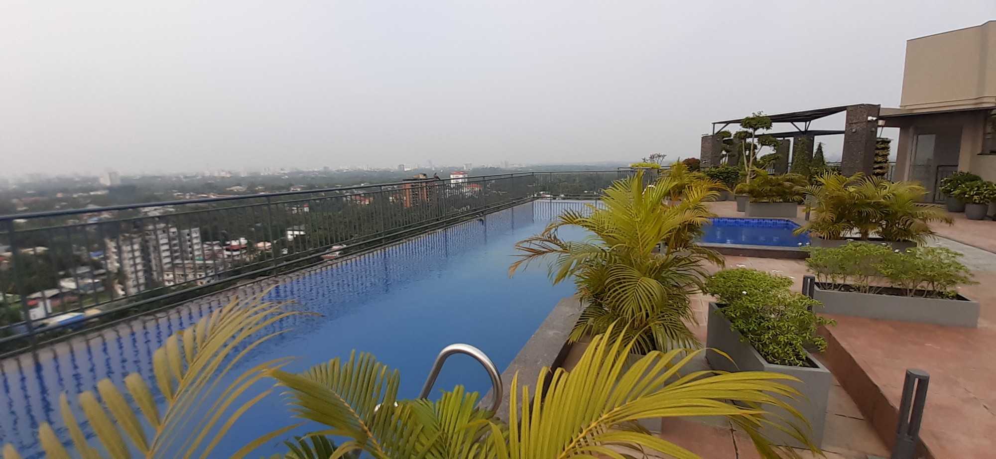 6 cents of Land with old house in Nettoor, Maradu - for sale in Nettoor, Kochi ( Ernakulam ), Kerala