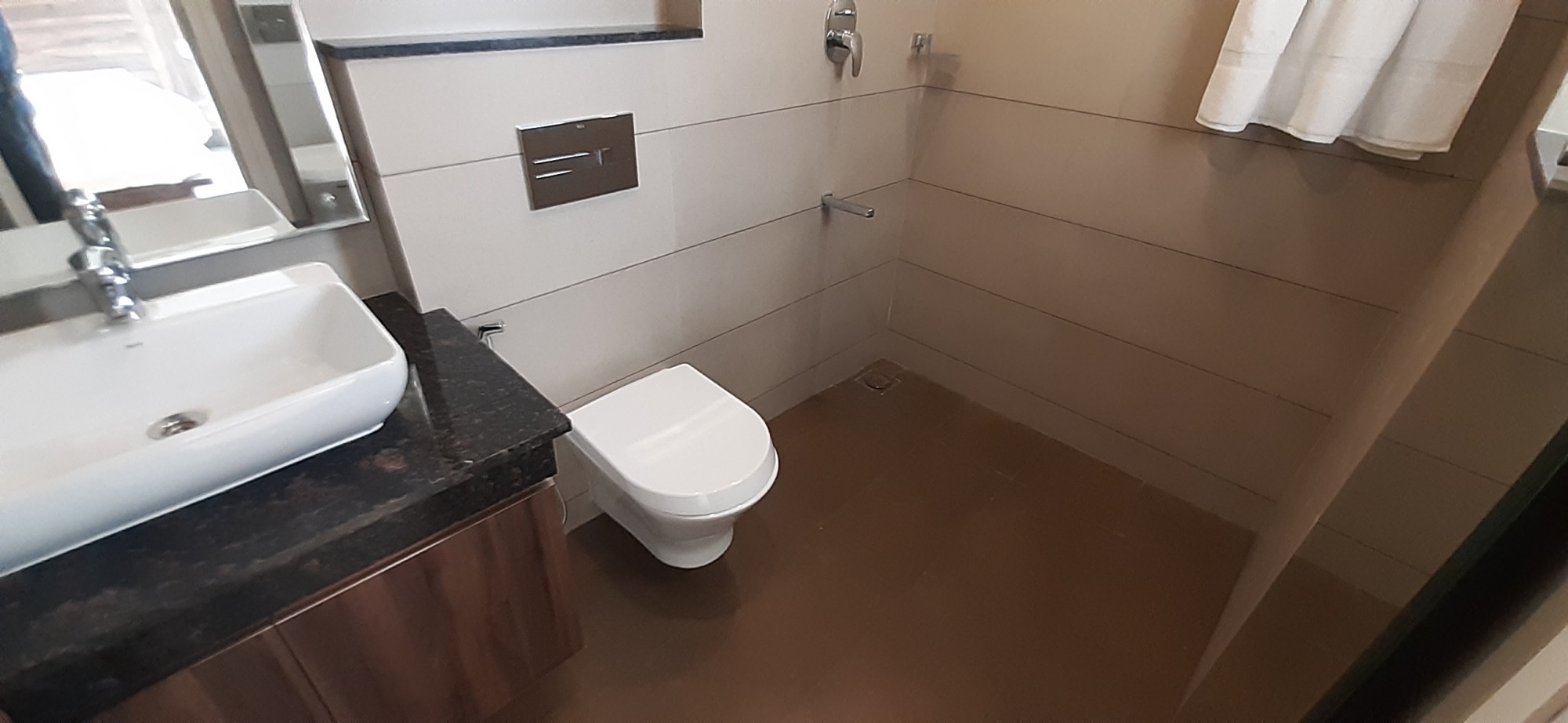 3BHK Fully Furnished 2 Storey Villa with 3cent 1600sqft in Vyttila