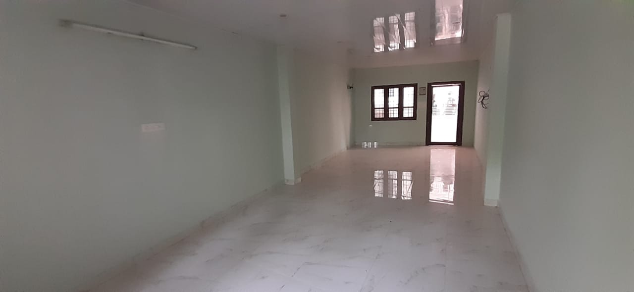4BHK Semifurnished House 3400 sqft in Thiruvankulam