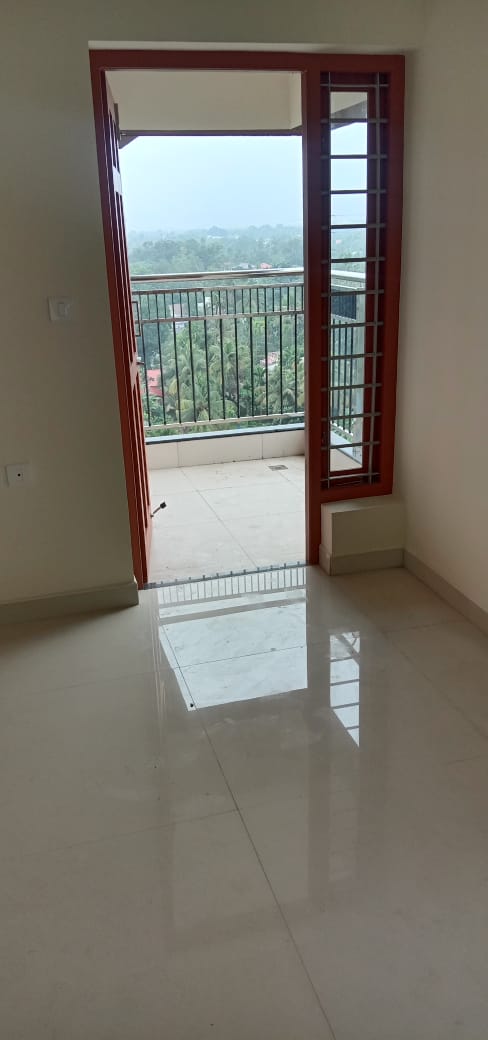 5 BHK Fully Furnished House in 17 Cents Kundanoor., Maradu, 5,500 sqft