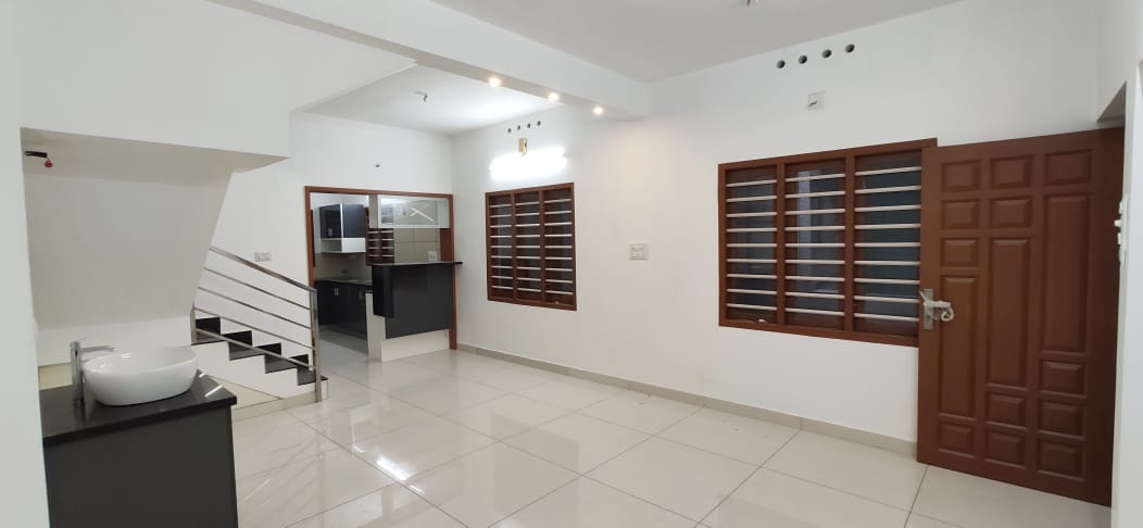 1400 sqft, 3BHK Brandnew House with 10cent