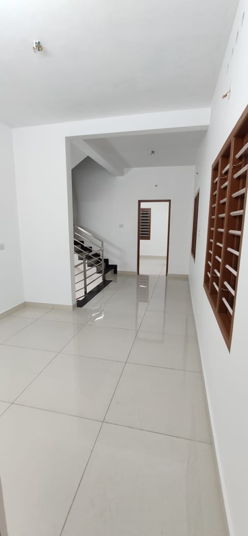1400 sqft, 3BHK Brandnew House with 10cent