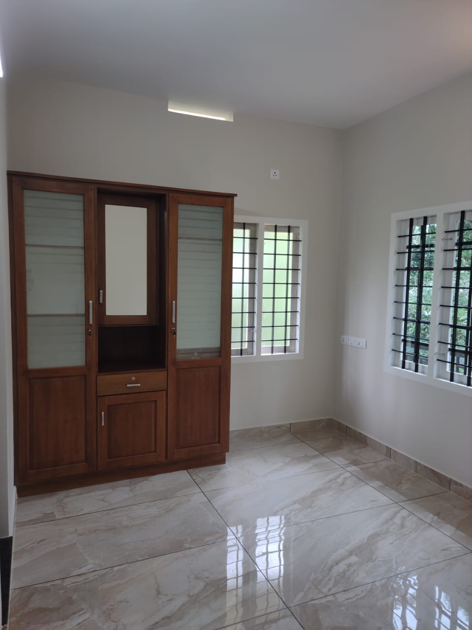4BHK Semifurnished House 2600sqft in Aluva