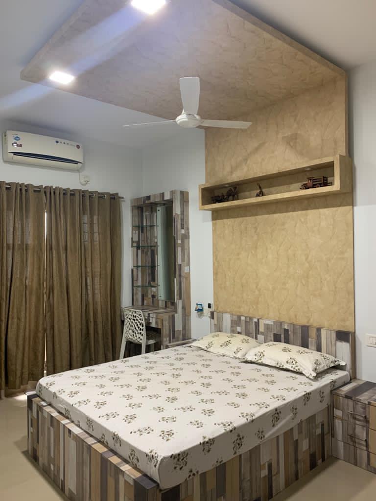 2BHK + Study Semifurnished Flat, 930 sqft