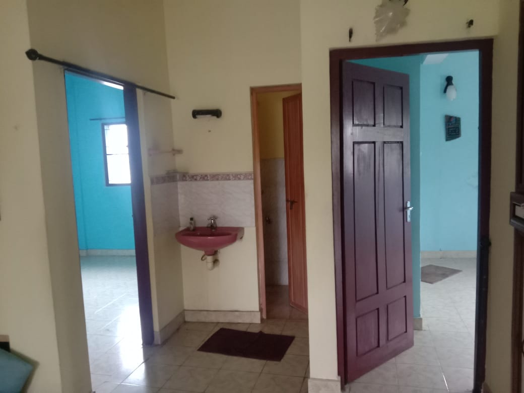 3BHK Semifurnished Apartment 1000sqft