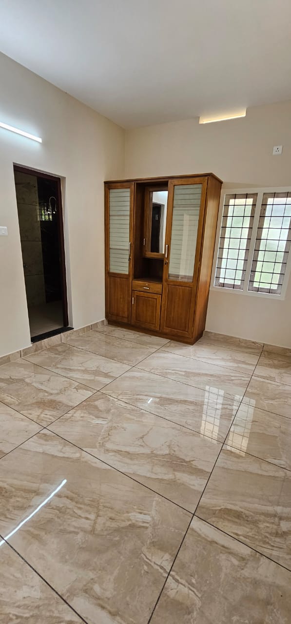 3BHK Semifurnished House with 2.50cent 1500sqft