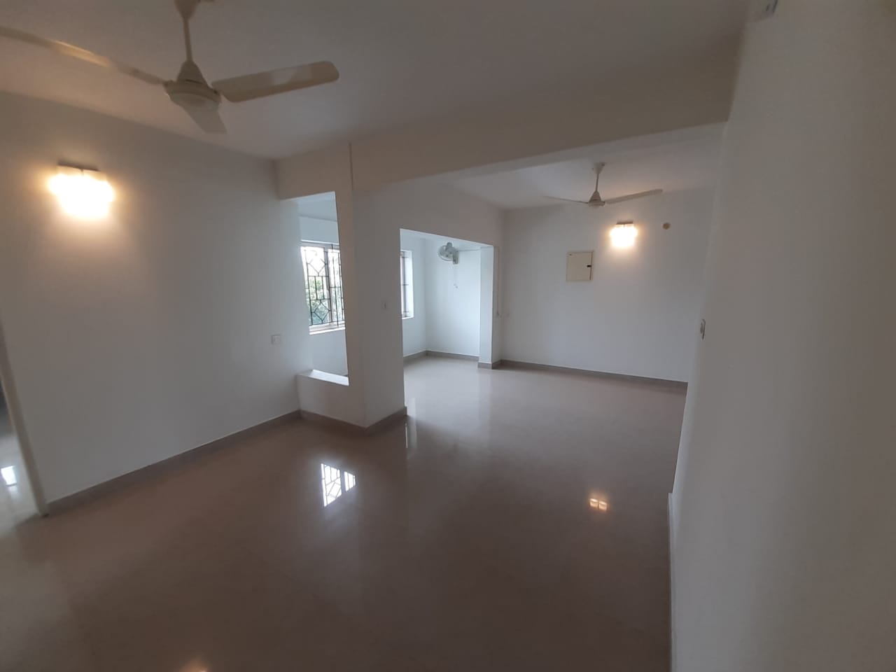 4BHK Semifurnished House with 3.5cent in Kundanoor, Maradu