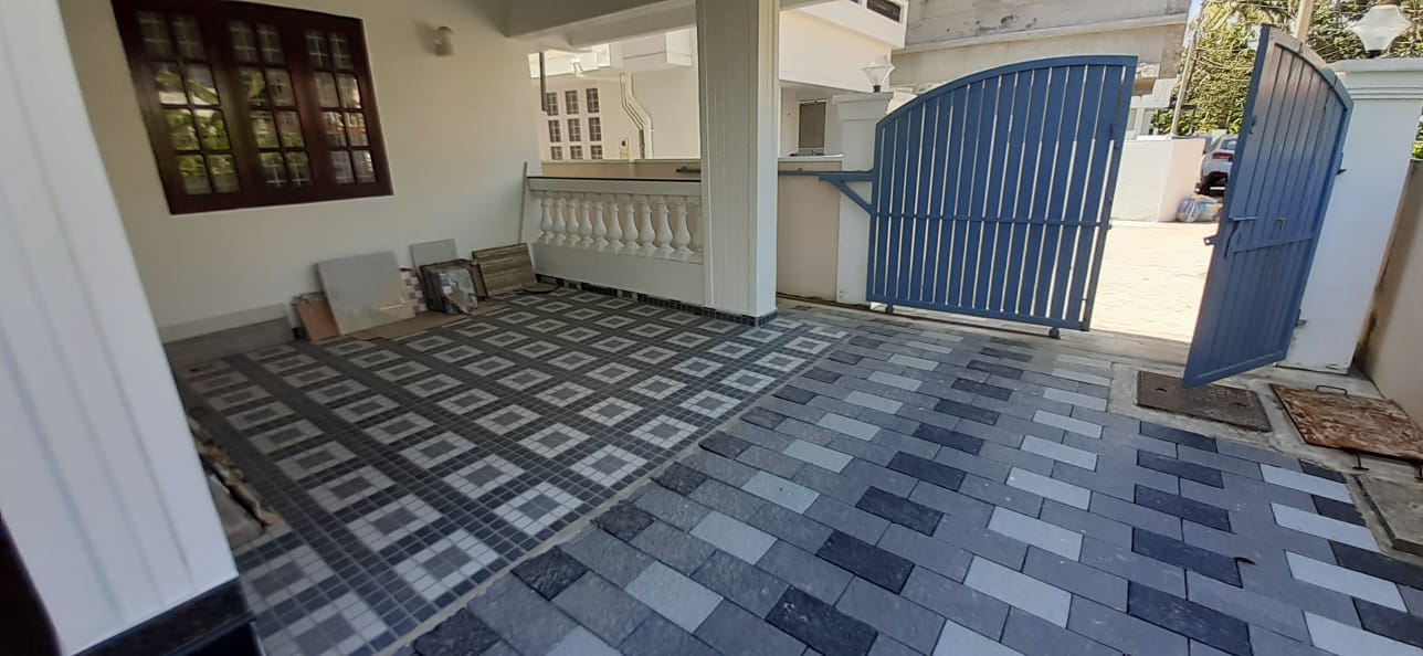 1150 Sq Ft, 3BHK Fully Furnished Flat For Rent near JNL stadium, Kaloor