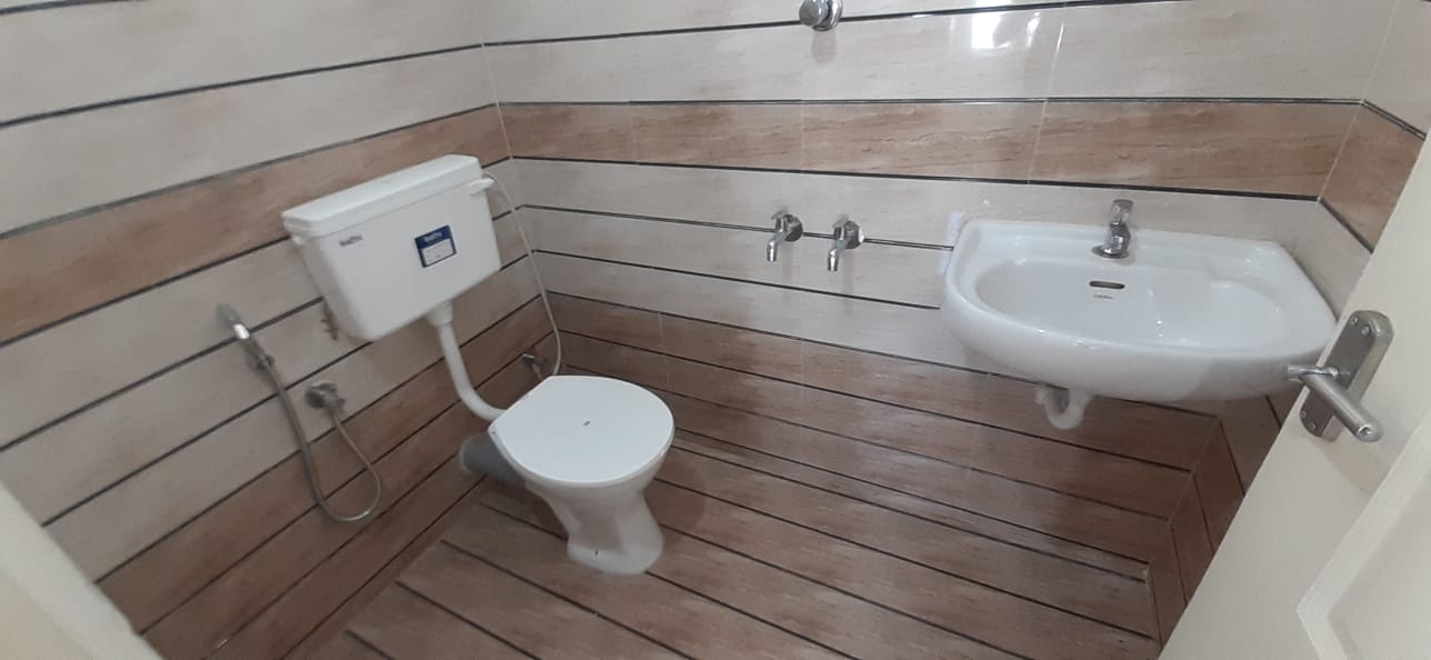1150 Sq Ft, 3BHK Fully Furnished Flat For Rent near JNL stadium, Kaloor