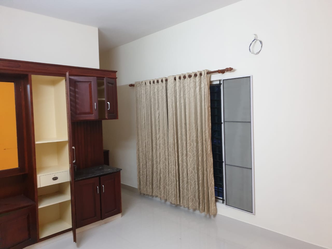 4BHK Semifurnished House with 4.60Cent Land2400sqft