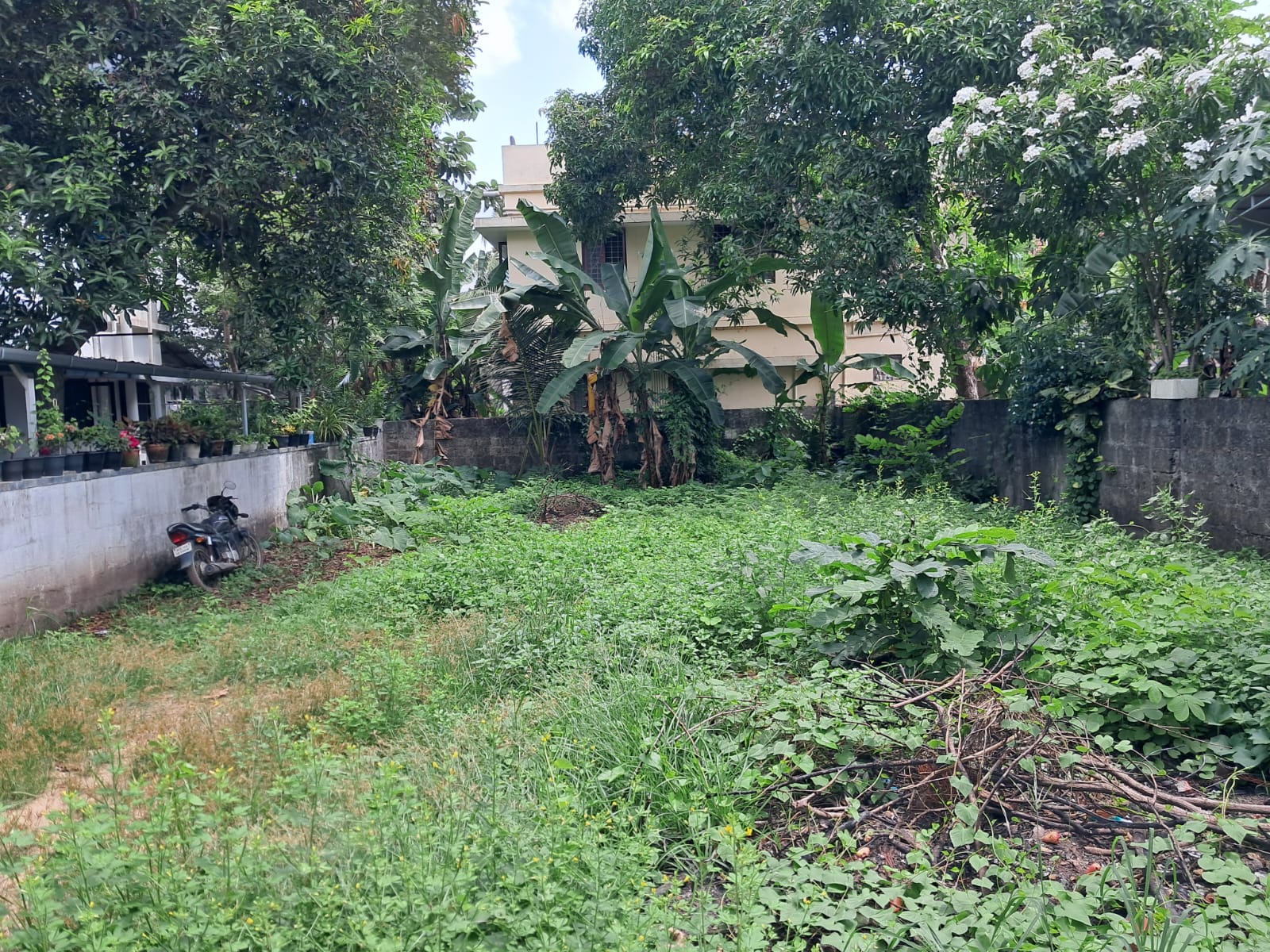 4cents of Residential & Commercial plot in Vyttila