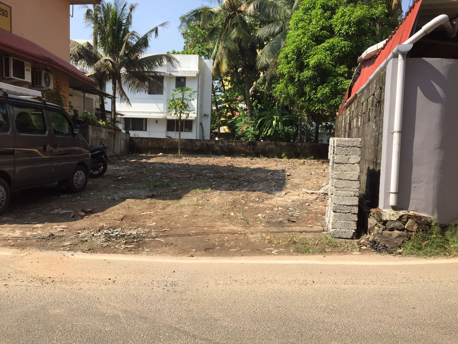 900sqft, 2BHK Fully furnished Flat in KK road, Kaloor ,